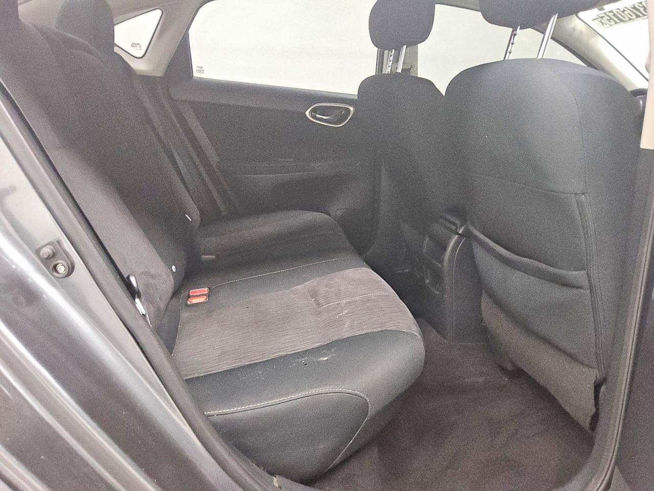 2015 NISSAN SENTRA SV photo 10