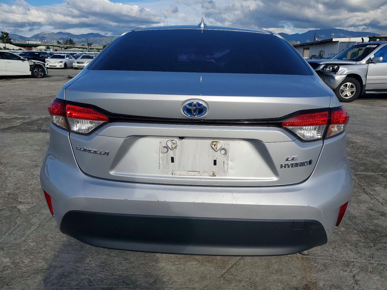 2024 TOYOTA COROLLA photo 6