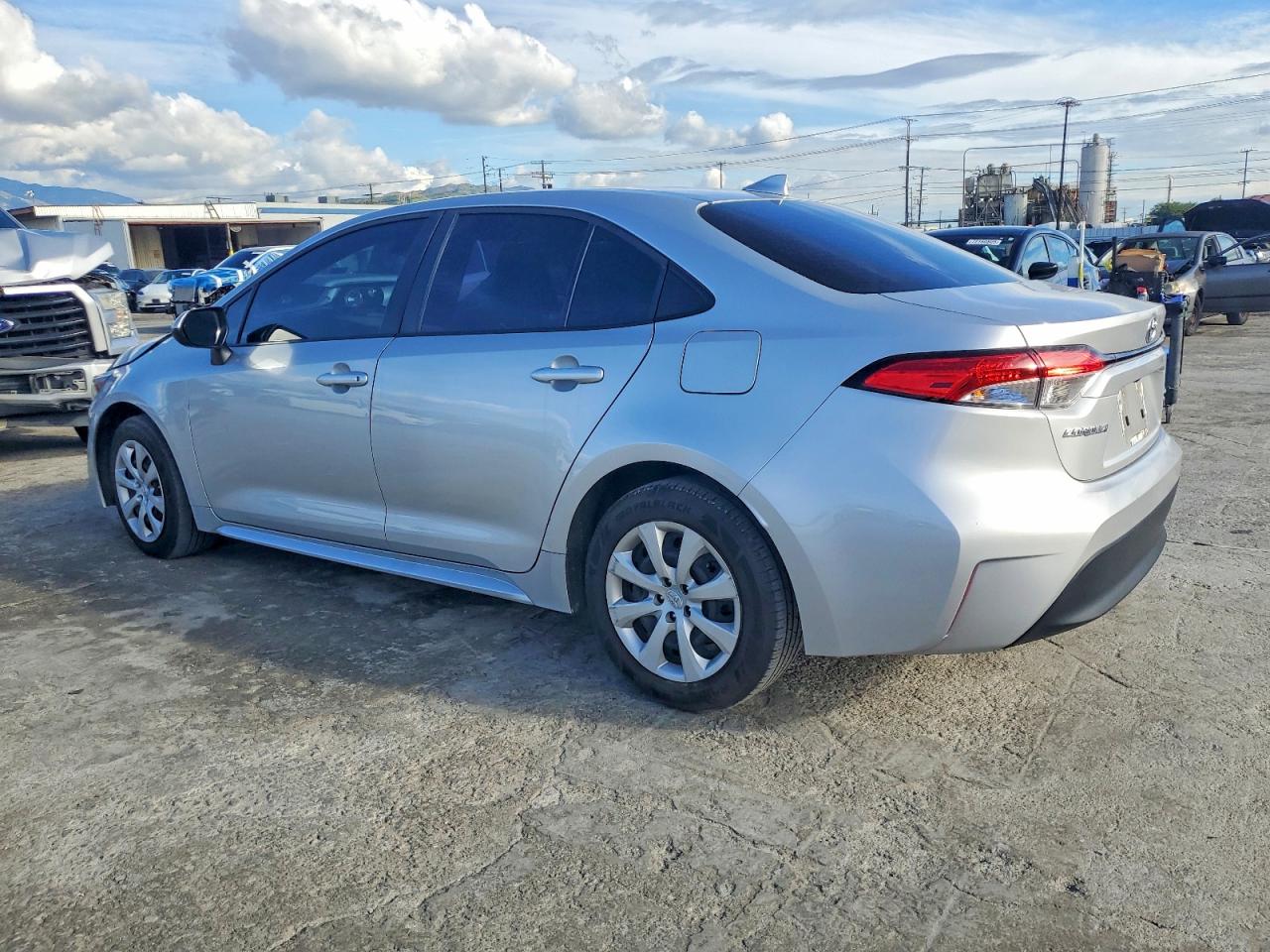2024 TOYOTA COROLLA photo 2