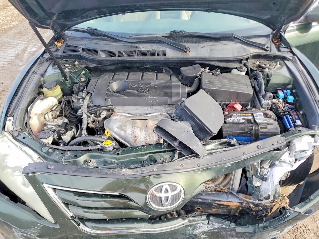 2011 TOYOTA CAMRY LE photo 11