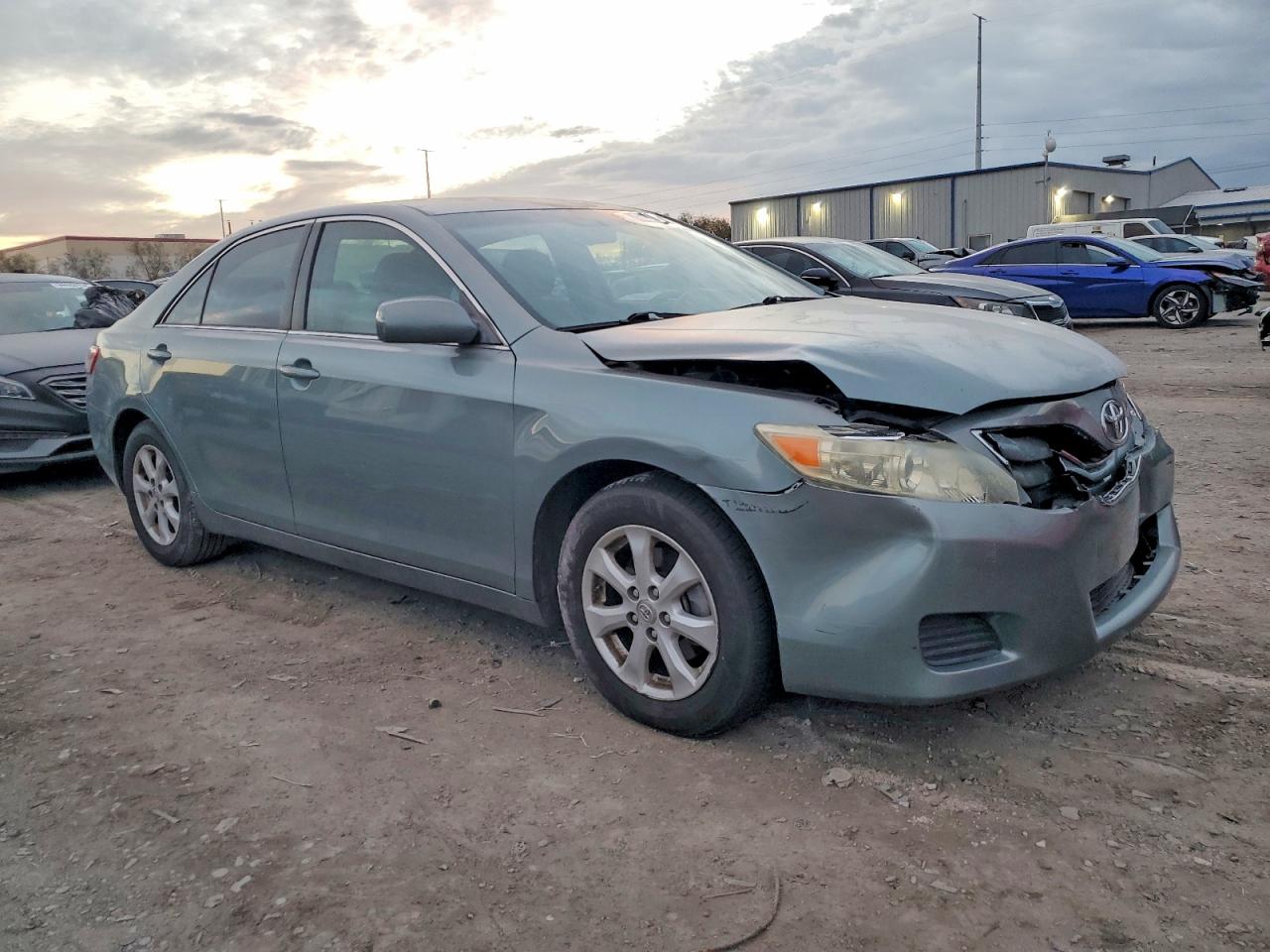 2011 TOYOTA CAMRY BASE photo 4