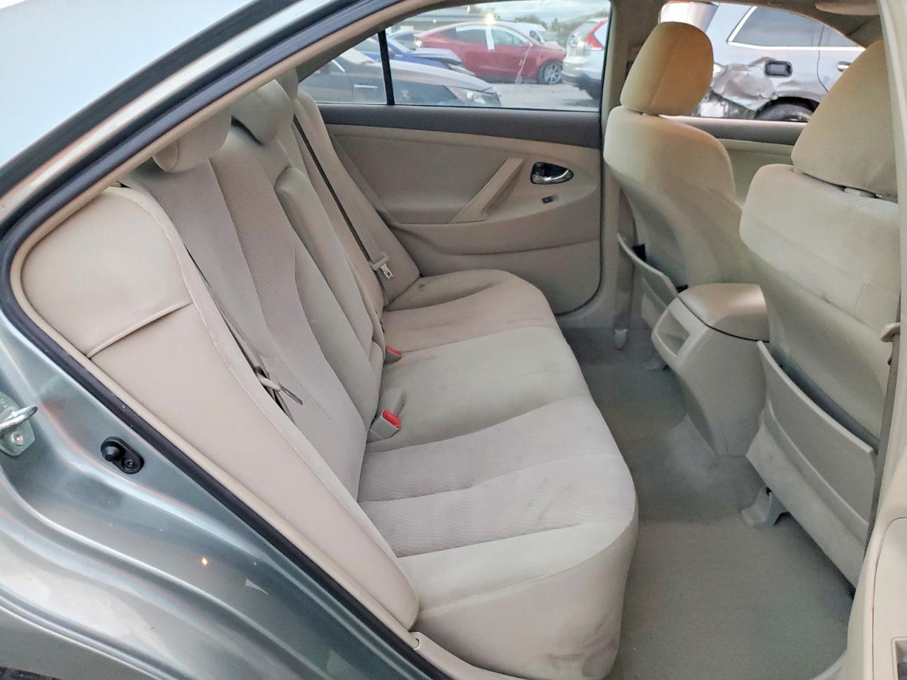 2011 TOYOTA CAMRY BASE photo 10