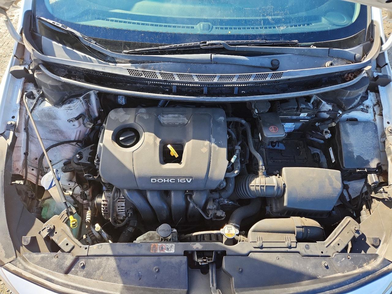 2017 KIA FORTE LX photo 21