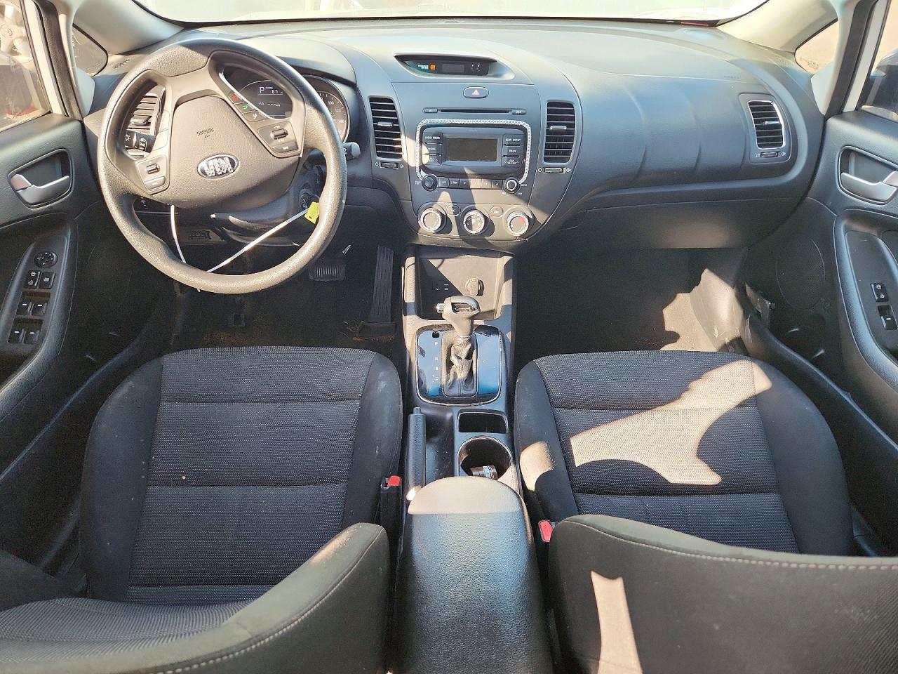 2017 KIA FORTE LX photo 15
