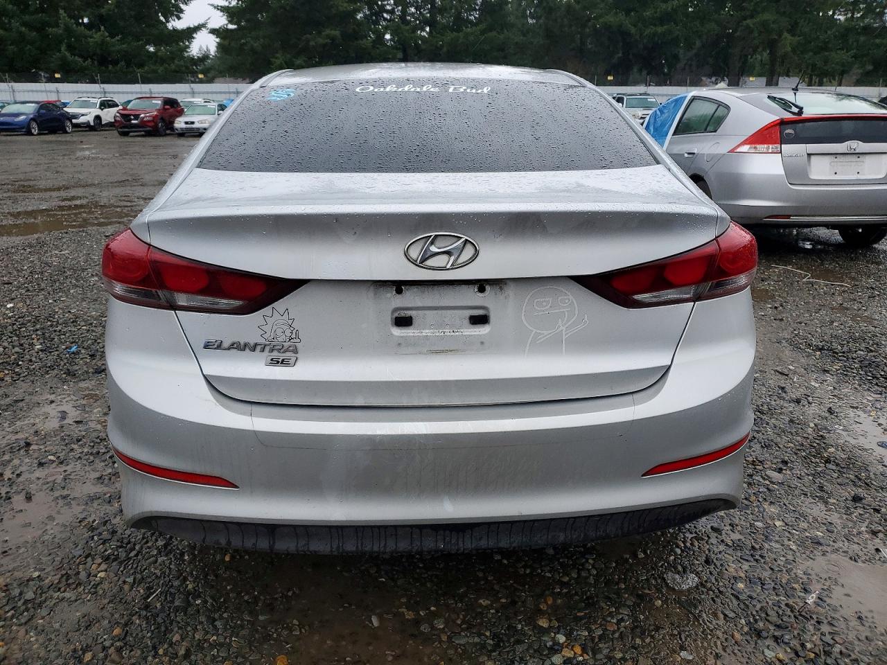 2018 HYUNDAI ELANTRA SE photo 11