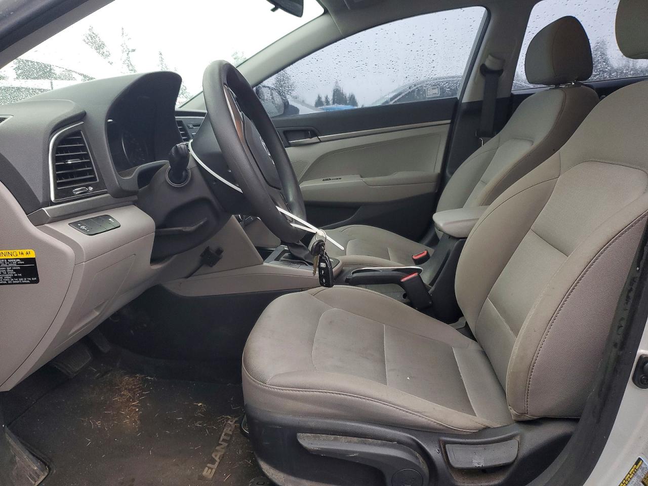 2018 HYUNDAI ELANTRA SE photo 13