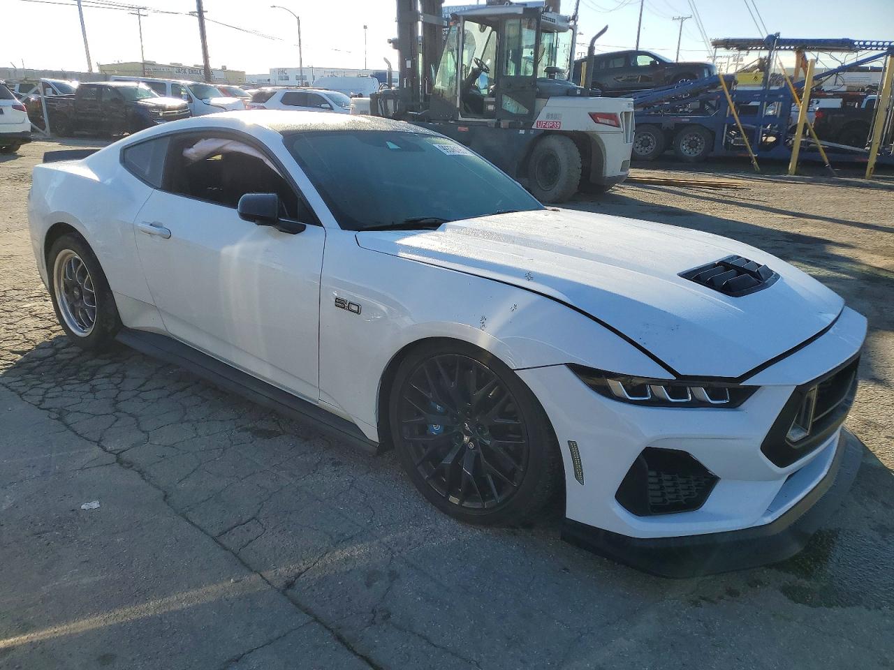 2024 FORD MUSTANG GT photo 4