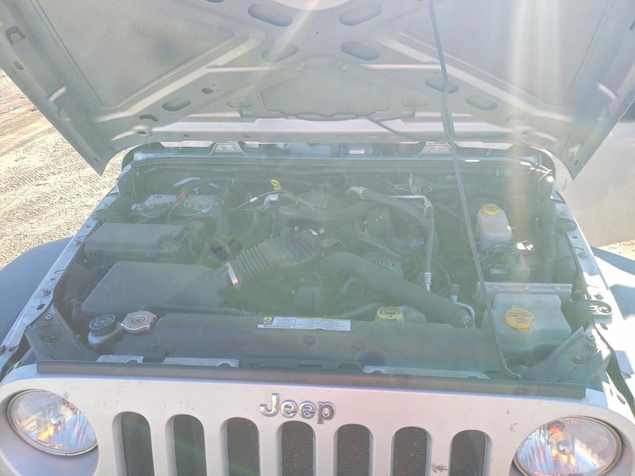 2011 JEEP WRANGLER SPORT photo 11