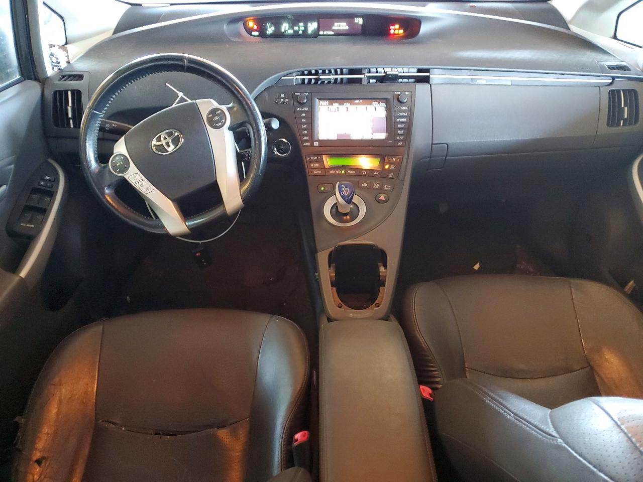 2010 TOYOTA PRIUS photo 8
