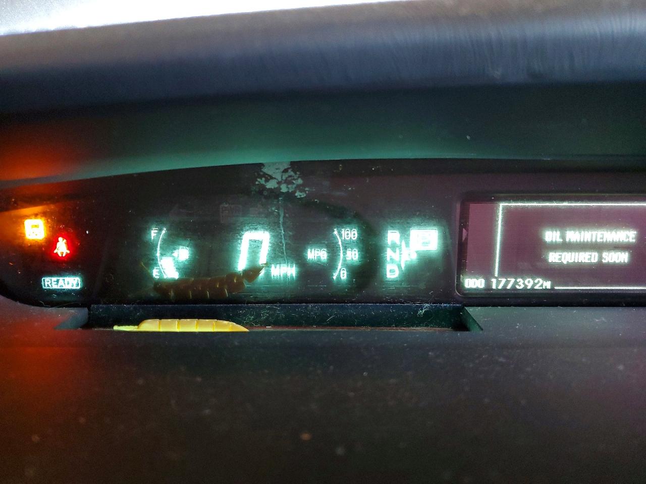 2010 TOYOTA PRIUS photo 9