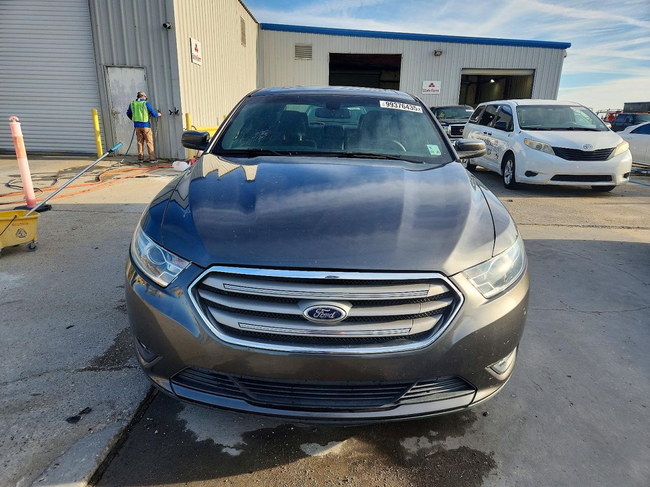 2015 FORD TAURUS SEL photo 5