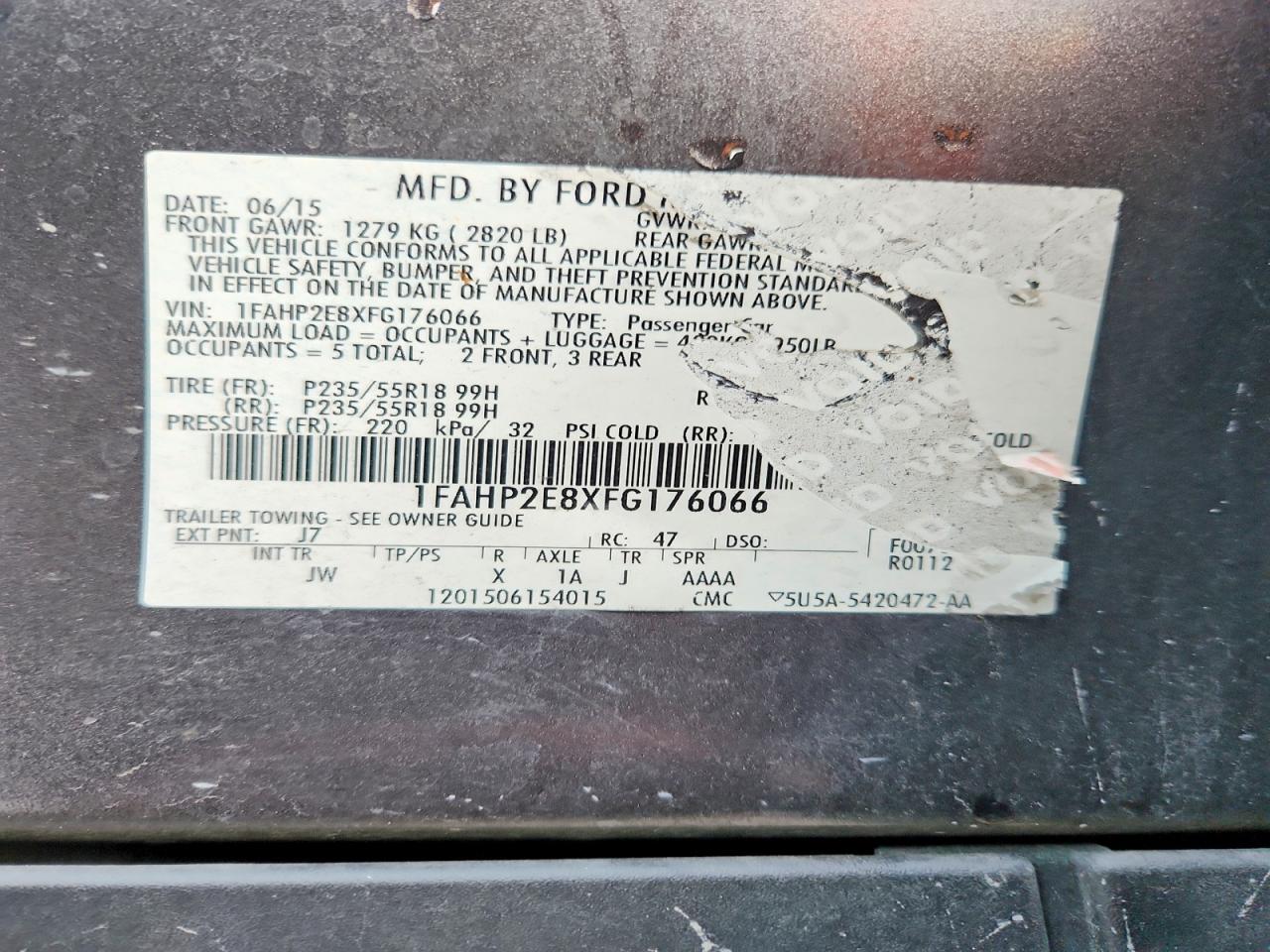 2015 FORD TAURUS SEL photo 13