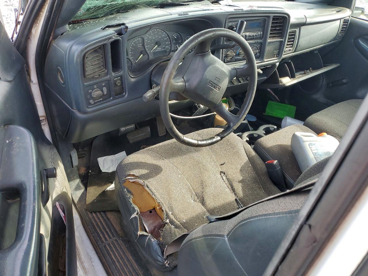 2001 GMC NEW SIERRA C1500 photo 8