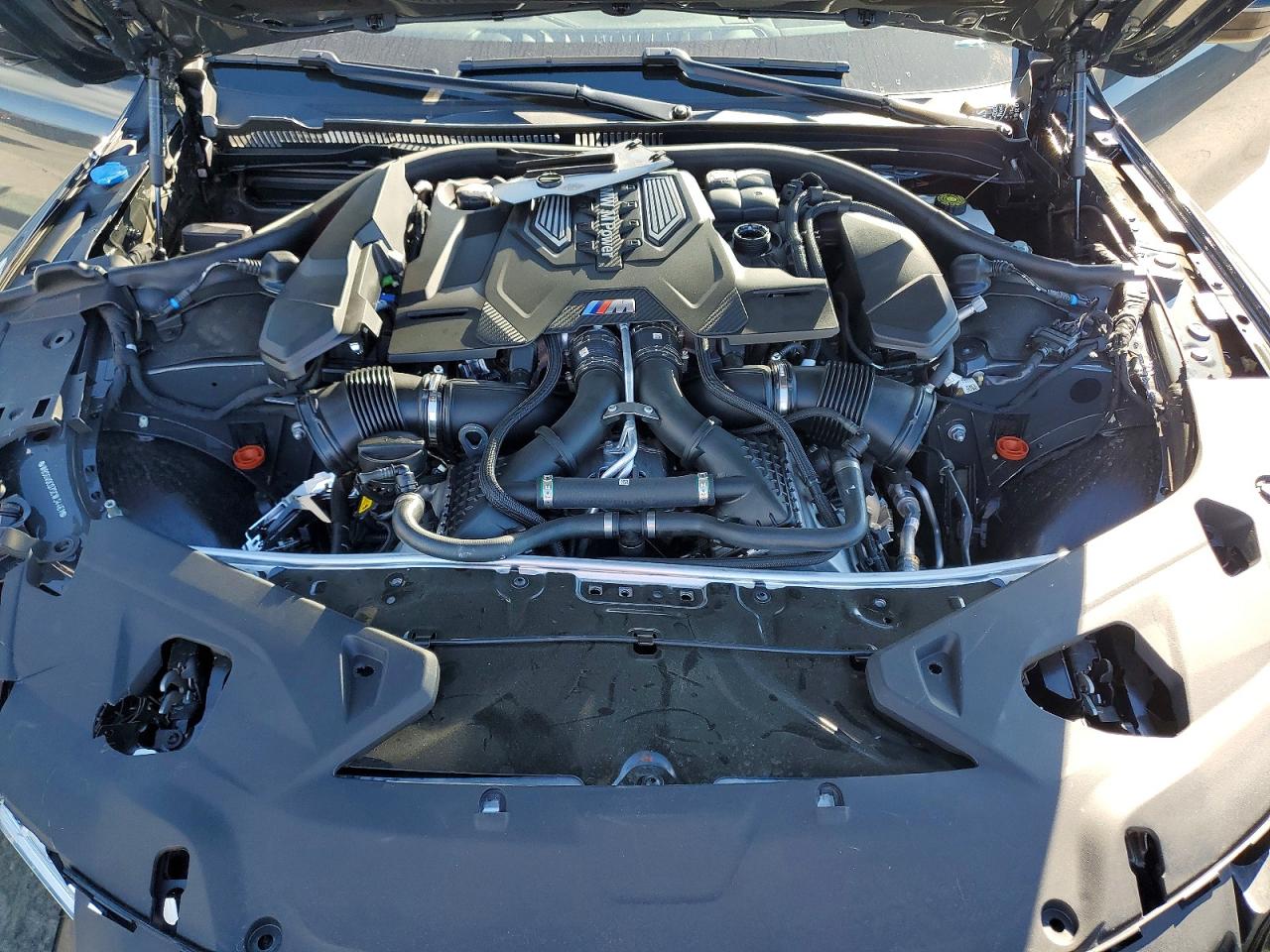 2025 BMW M8 photo 11