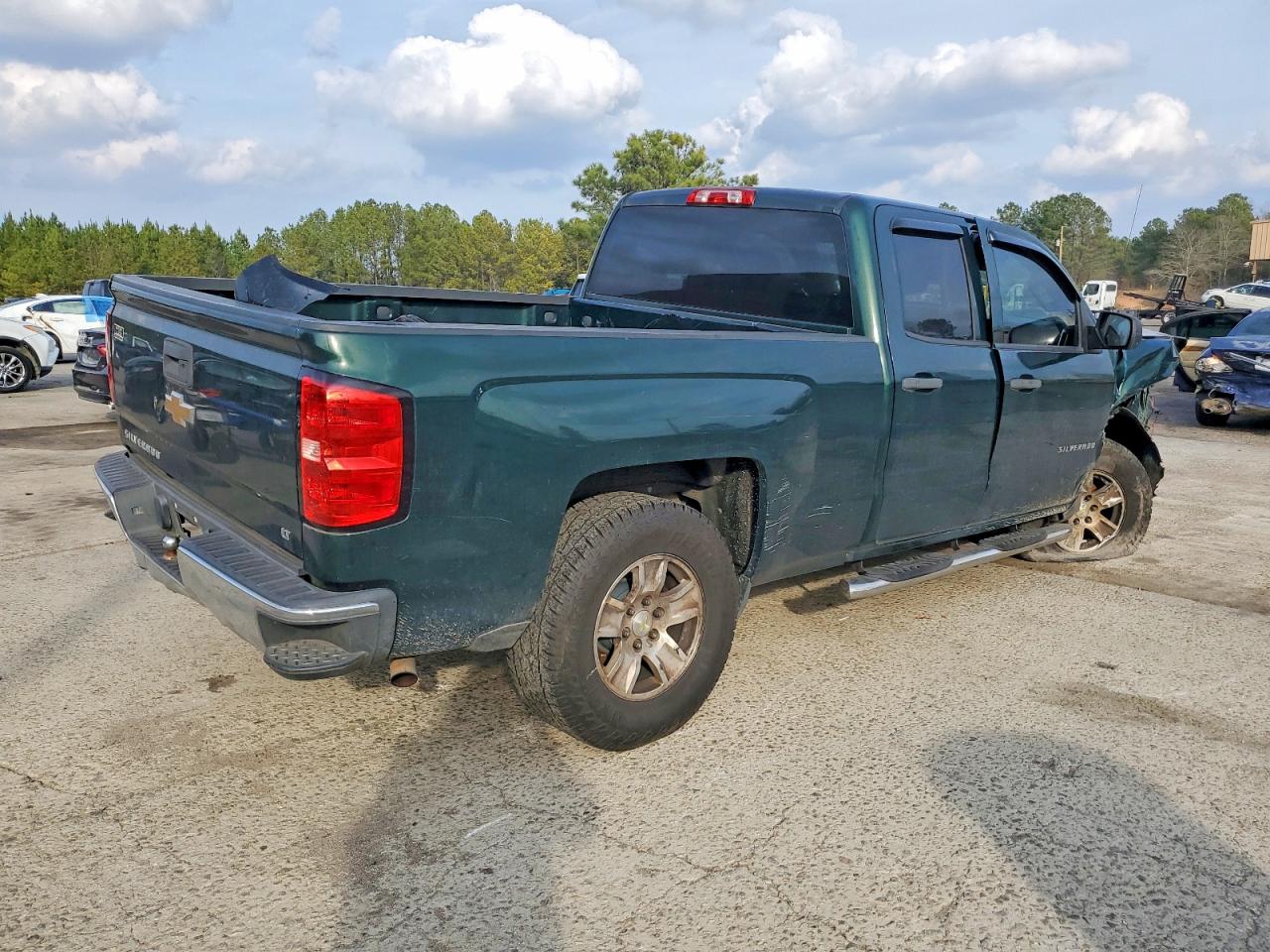 2014 CHEVROLET SILVERADO C1500 LT photo 3