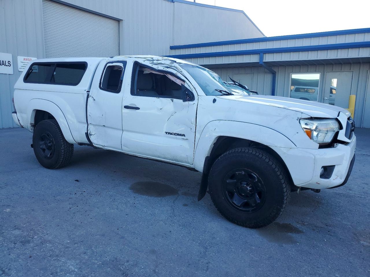 2013 TOYOTA TACOMA photo 7