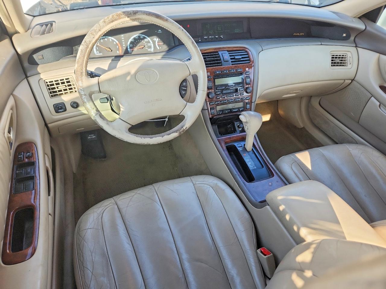 2000 TOYOTA AVALON XL photo 8
