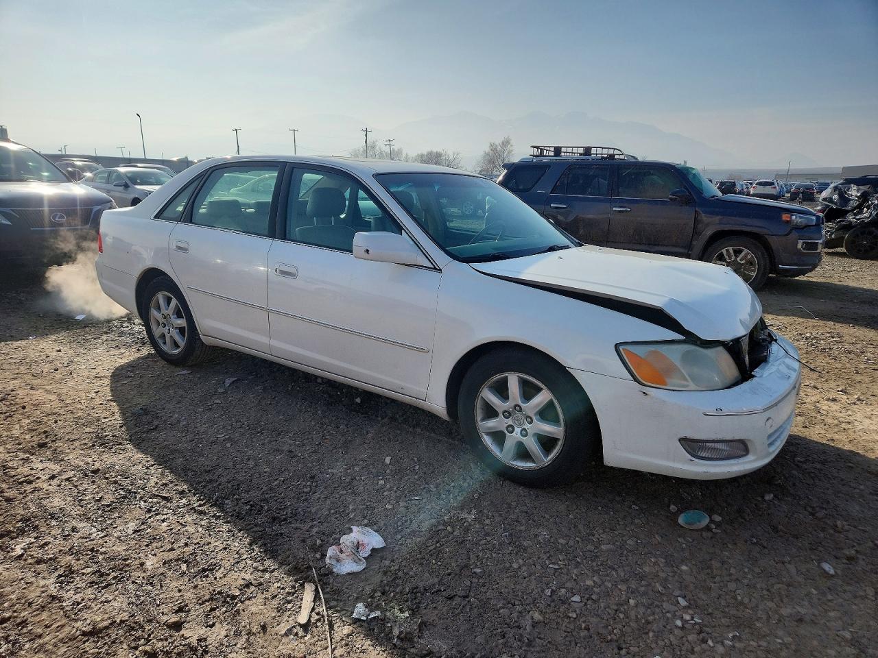 2000 TOYOTA AVALON XL photo 4