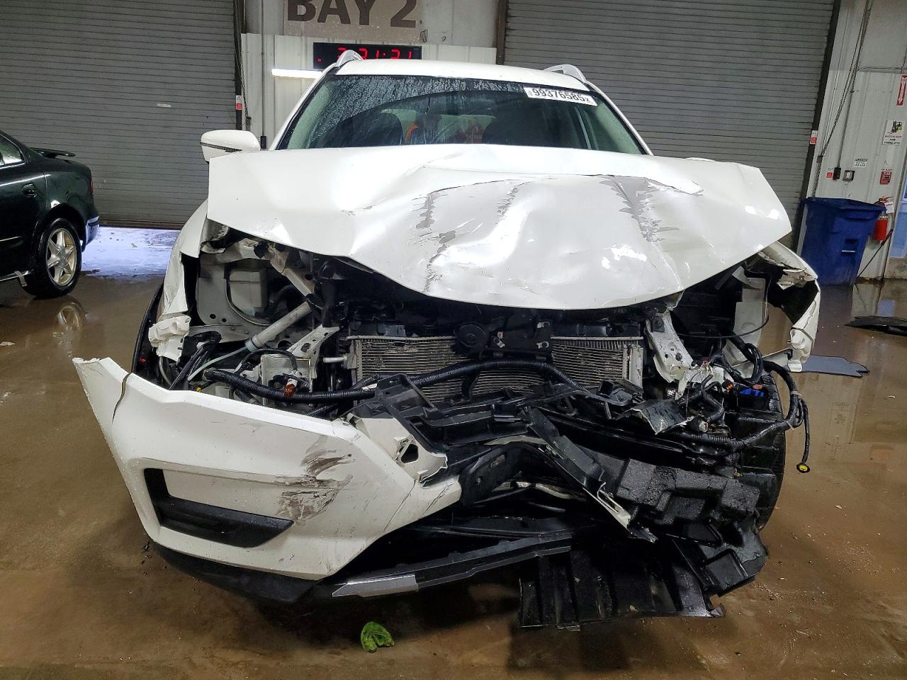 2017 NISSAN ROGUE SV photo 5