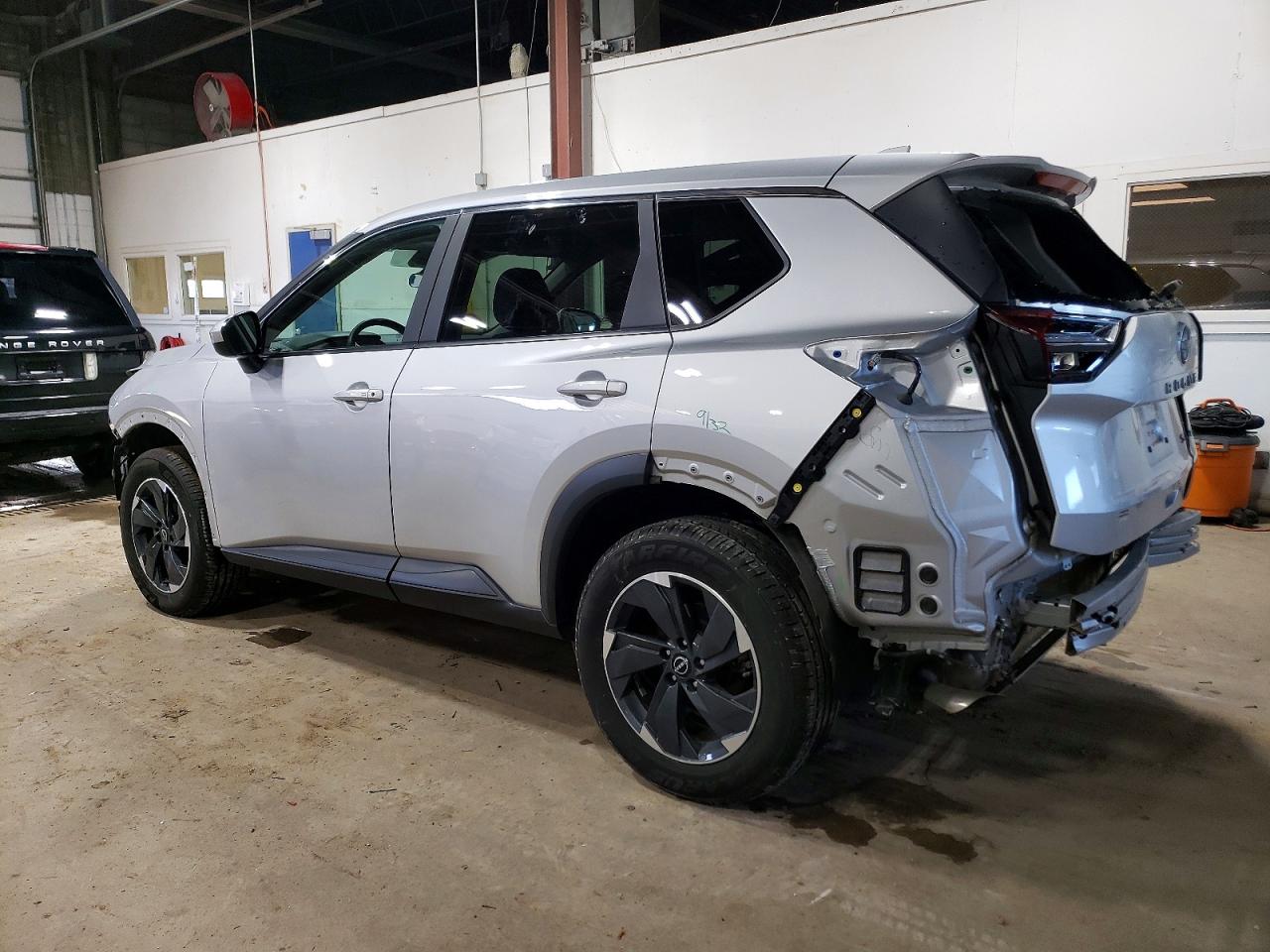 2024 NISSAN ROGUE SV photo 2