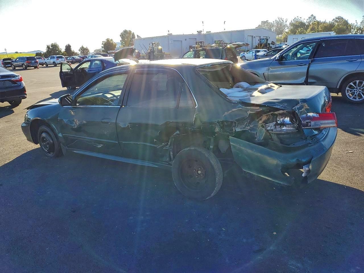 2002 HONDA ACCORD EX photo 2