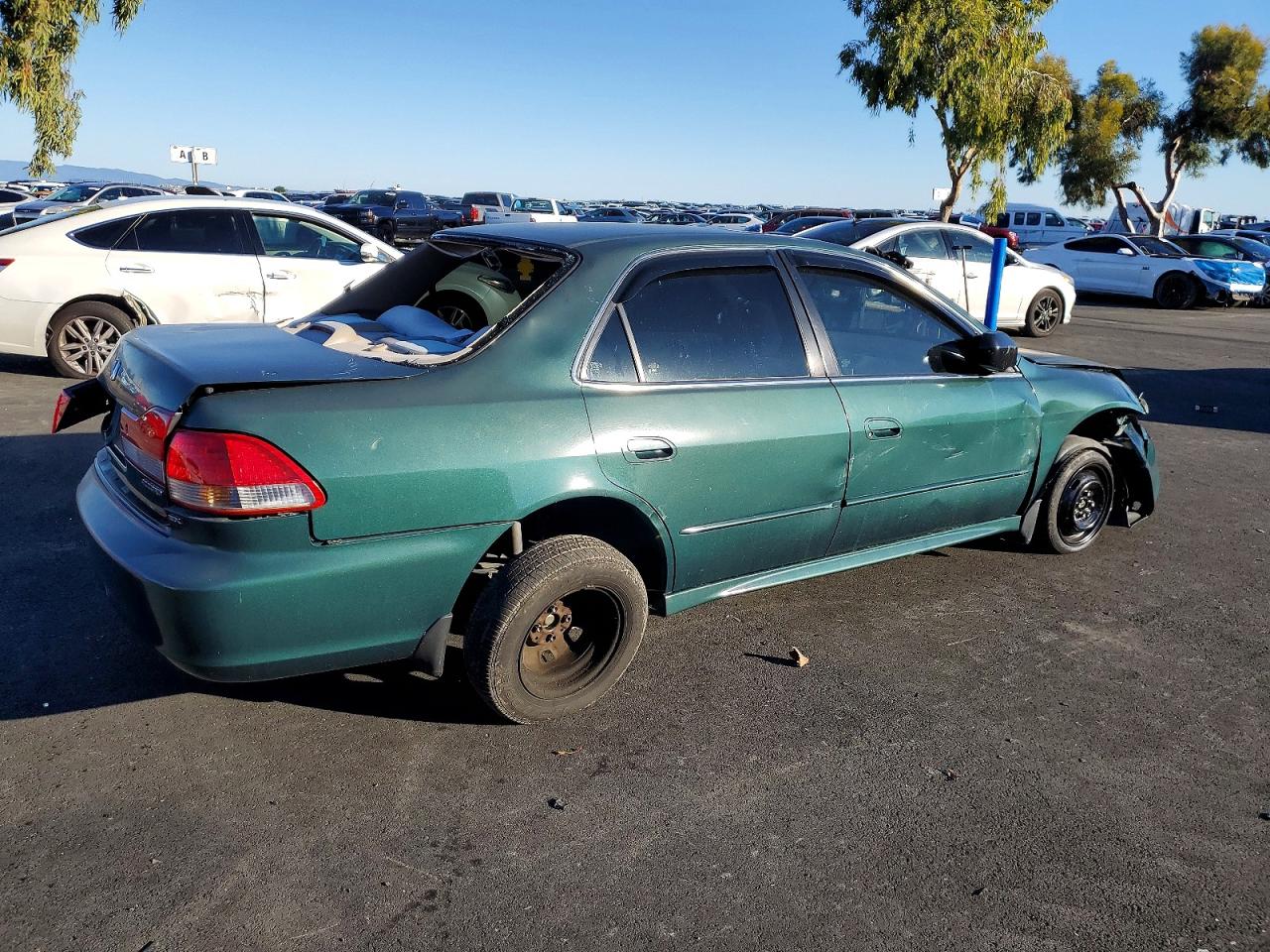 2002 HONDA ACCORD EX photo 3
