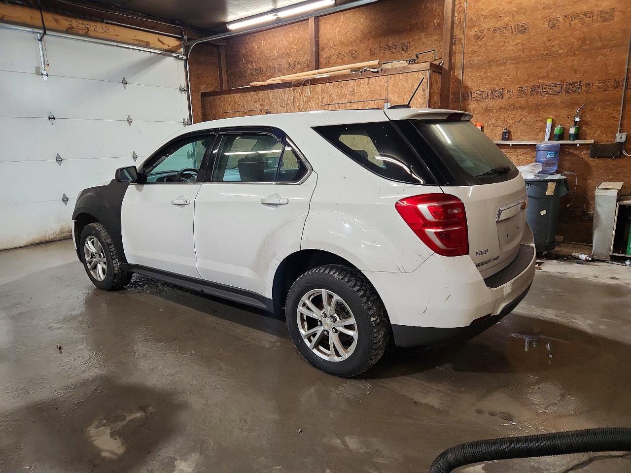 2017 CHEVROLET EQUINOX LS photo 2