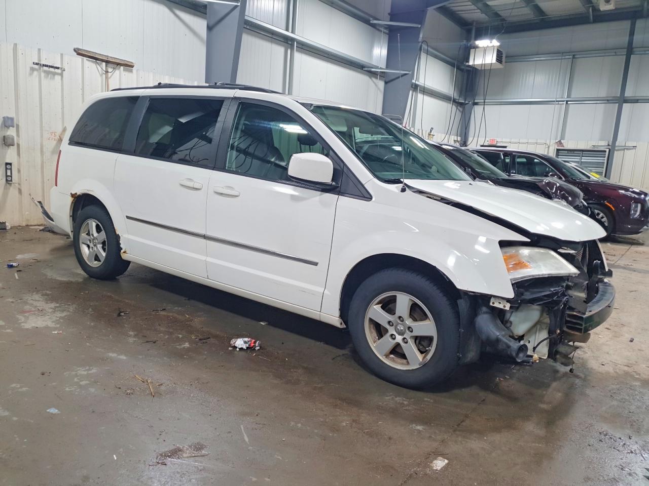 2010 DODGE GRAND CARAVAN SXT photo 4