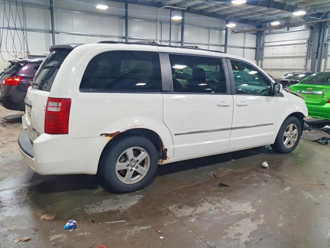 2010 DODGE GRAND CARAVAN SXT photo 3