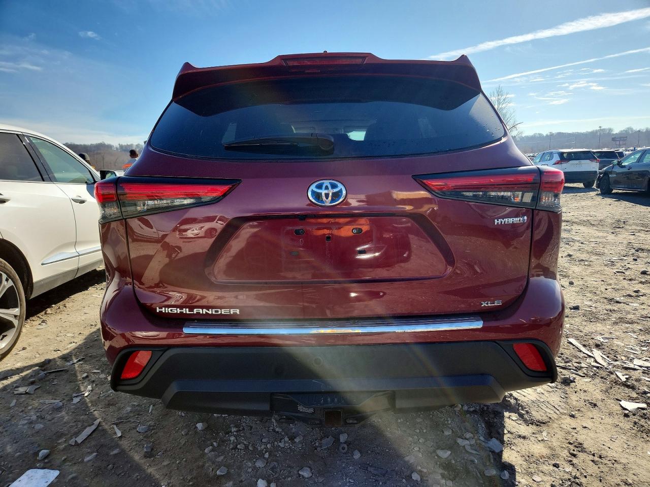 2023 TOYOTA HIGHLANDER HYBRID XLE photo 6