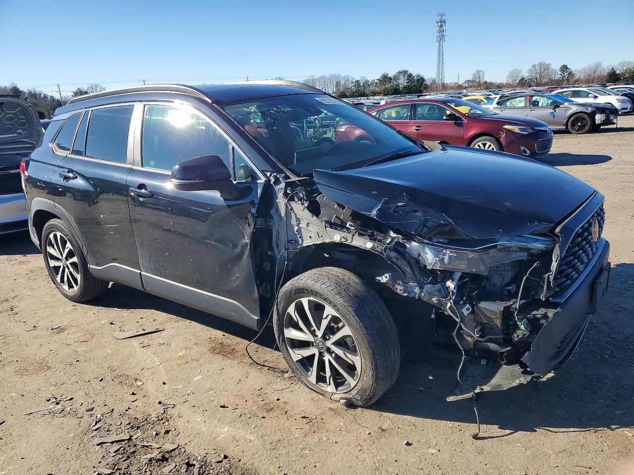 2022 TOYOTA COROLLA CROSS XLE photo 7