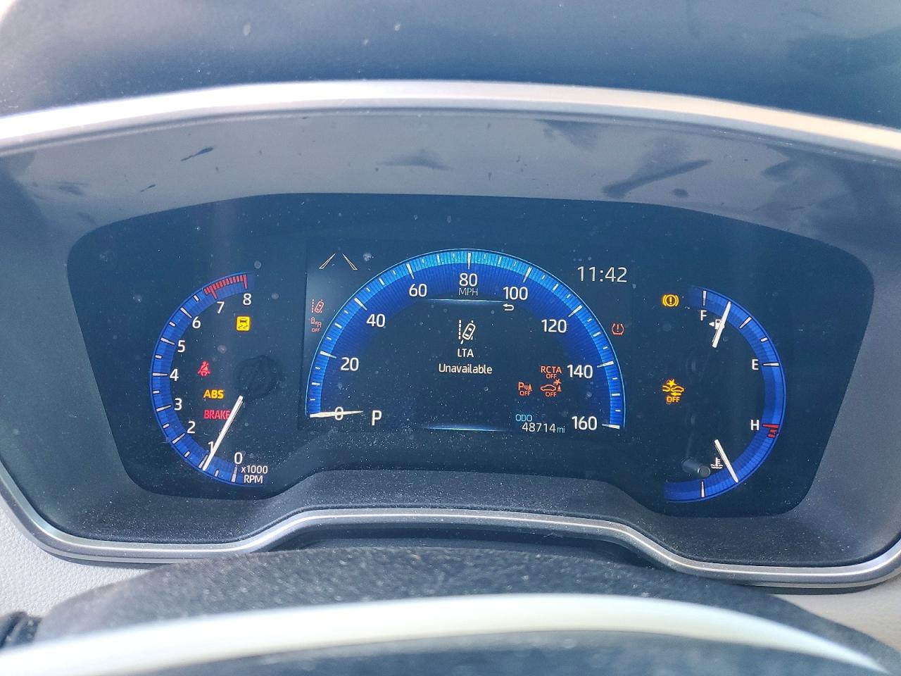 2022 TOYOTA COROLLA CROSS XLE photo 17