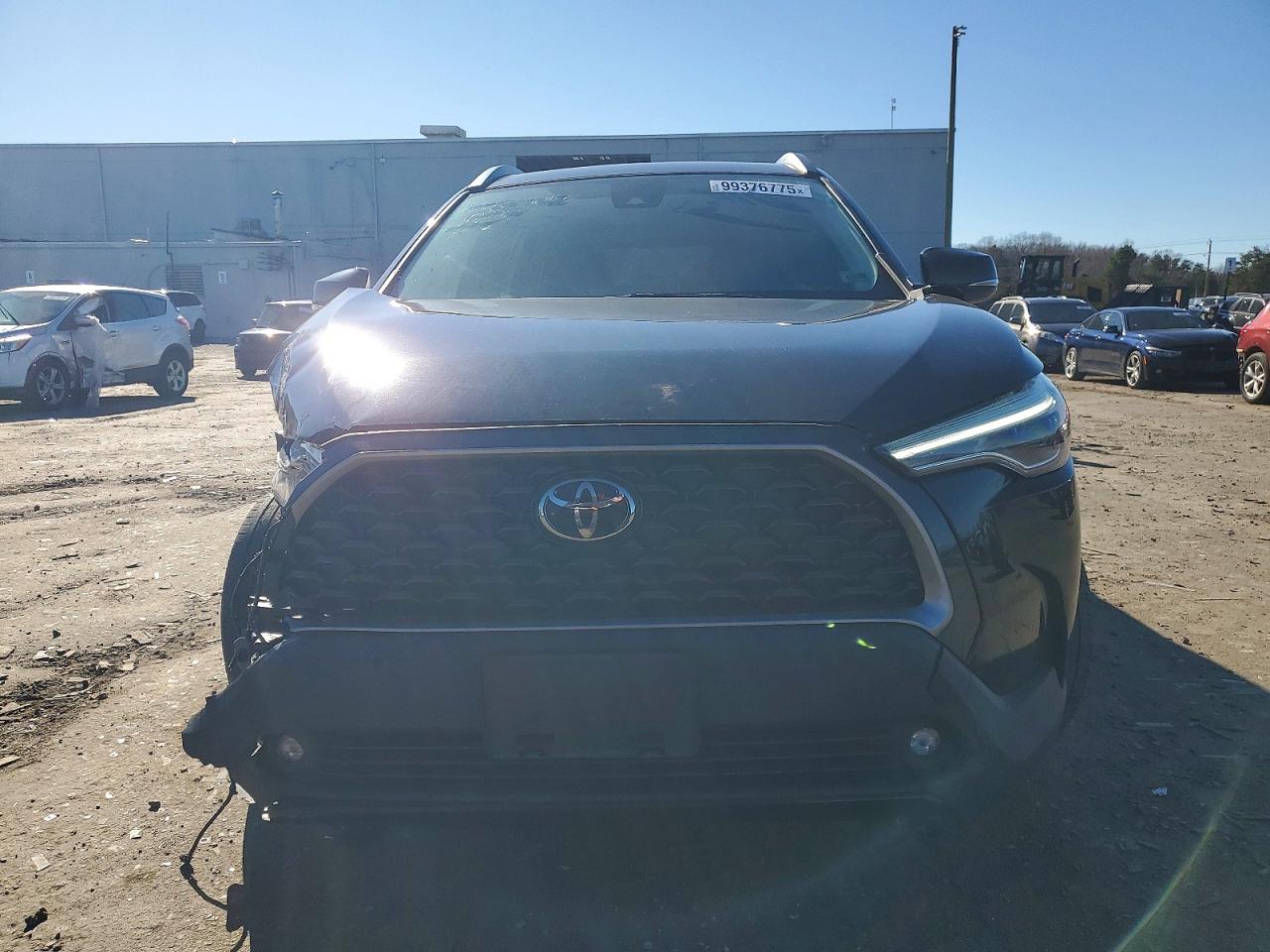 2022 TOYOTA COROLLA CROSS XLE photo 9
