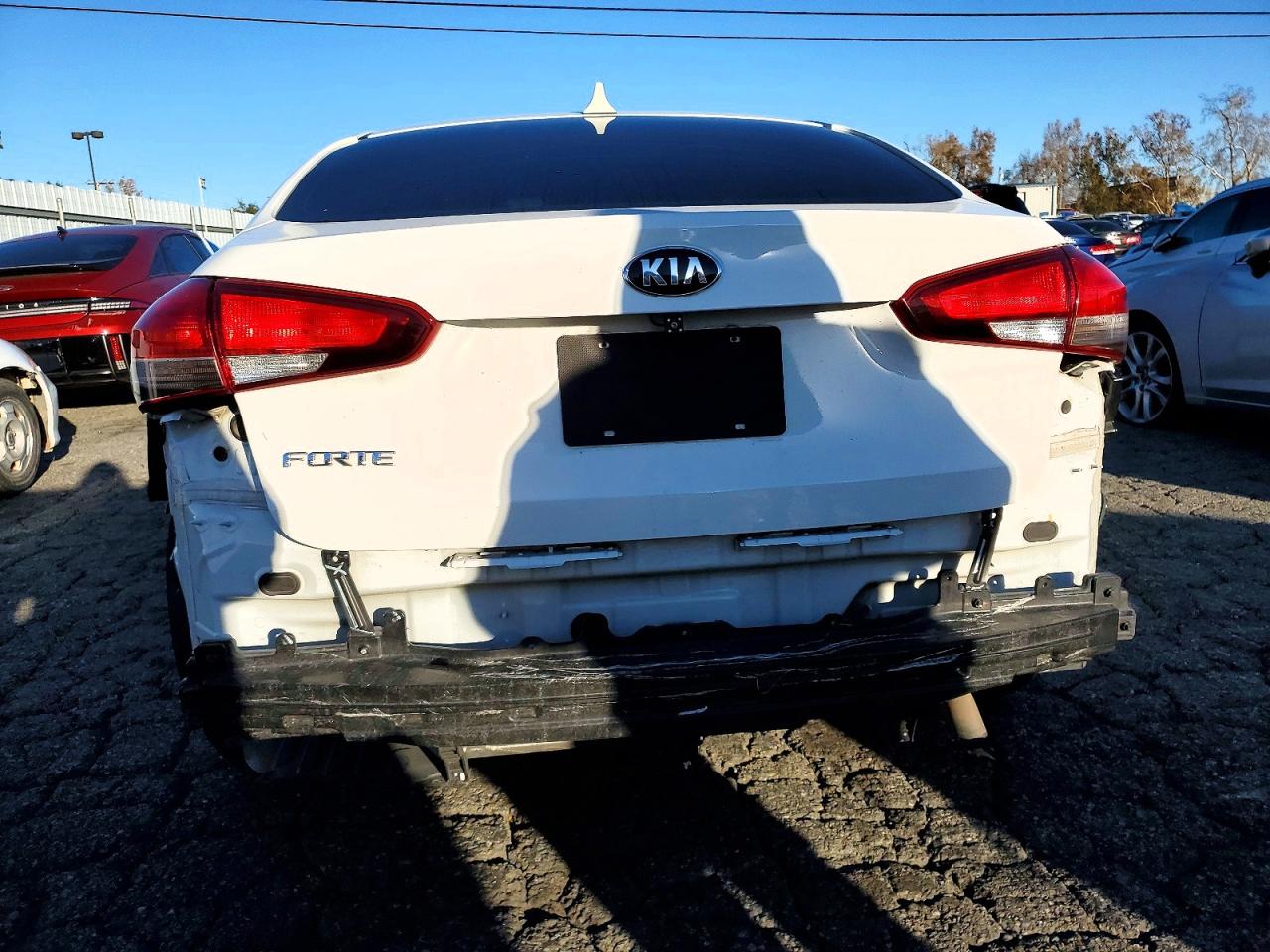 2017 KIA FORTE LX photo 6