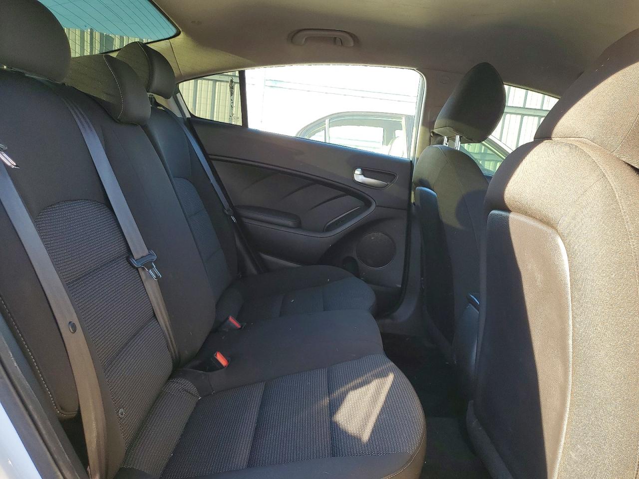 2017 KIA FORTE LX photo 10