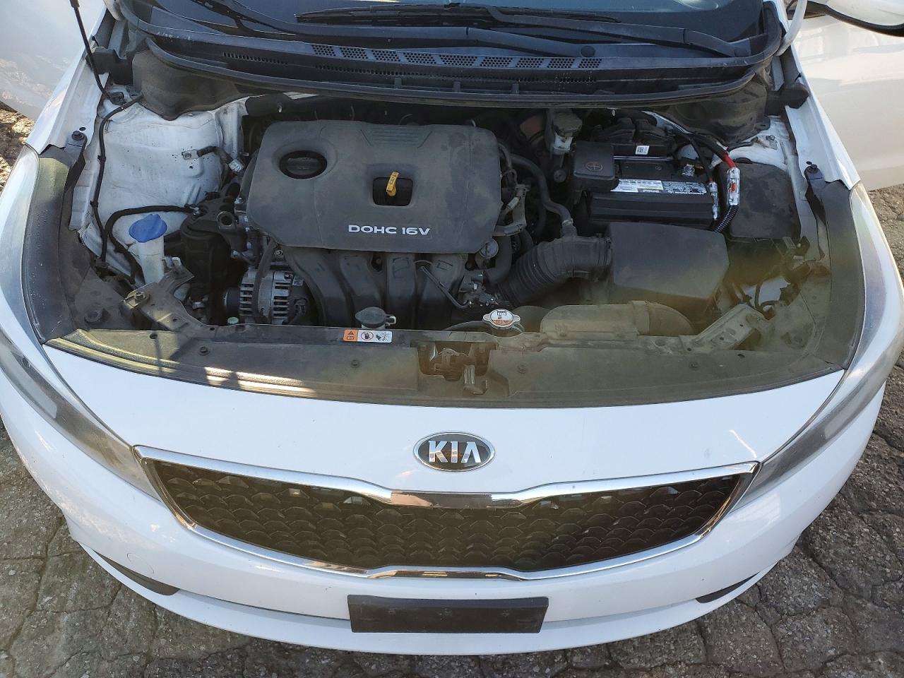2017 KIA FORTE LX photo 11