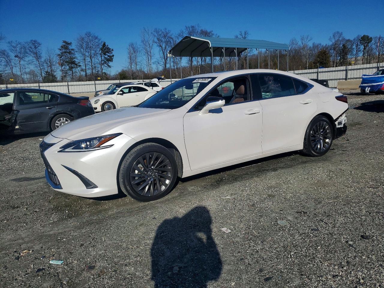 2024 LEXUS ES