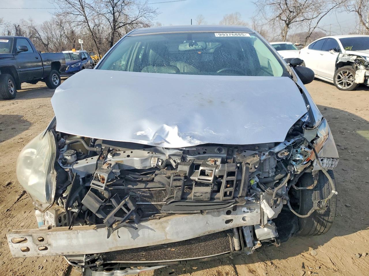 2011 TOYOTA PRIUS photo 5
