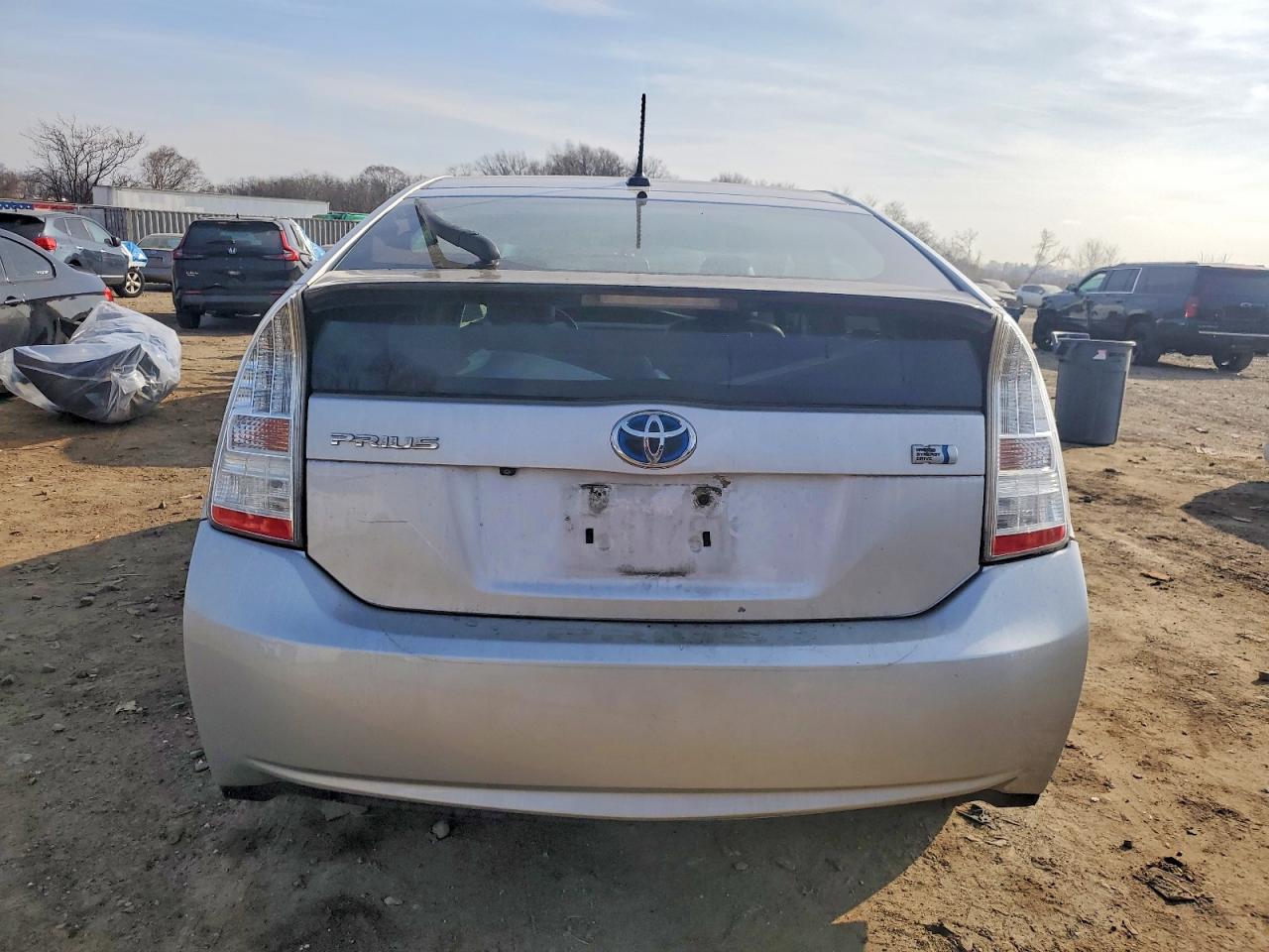 2011 TOYOTA PRIUS photo 6