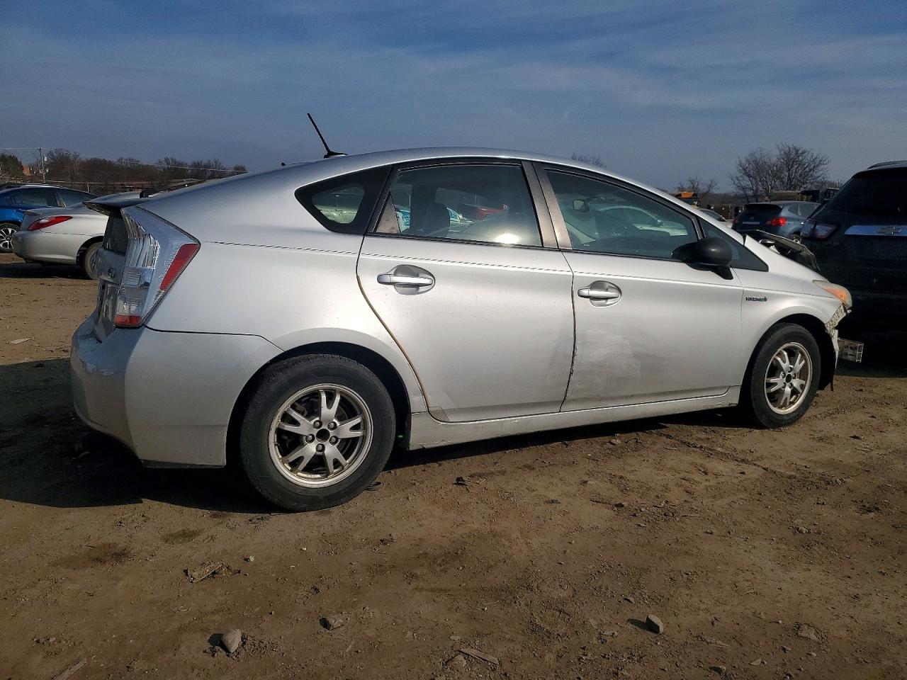 2011 TOYOTA PRIUS photo 3