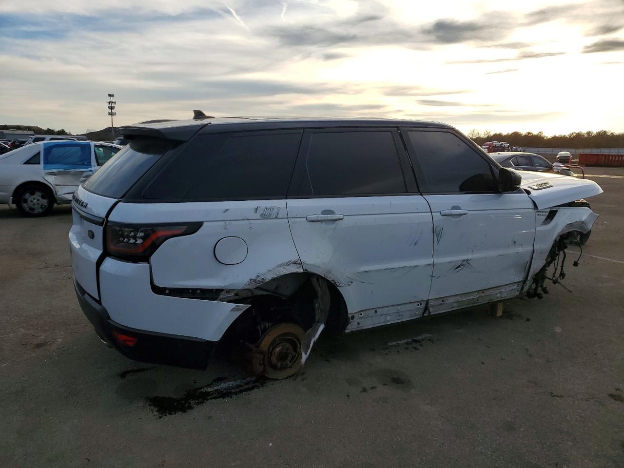 2016 LAND ROVER RANGE ROVER SPORT SC photo 3