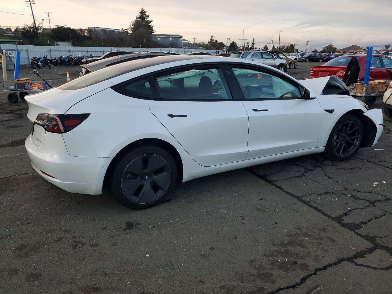 2022 TESLA MODEL 3 photo 3