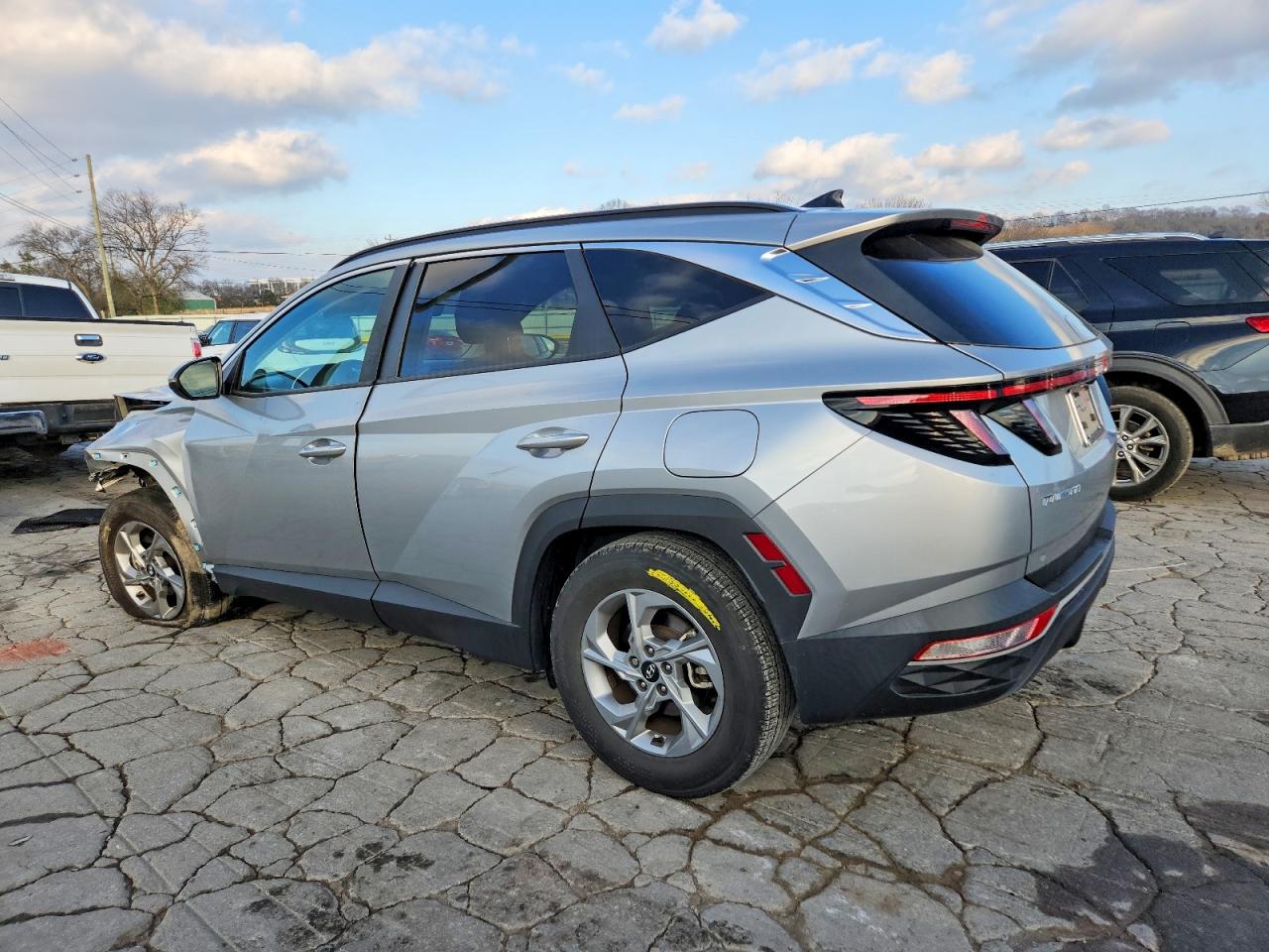 2023 HYUNDAI TUCSON SEL photo 2