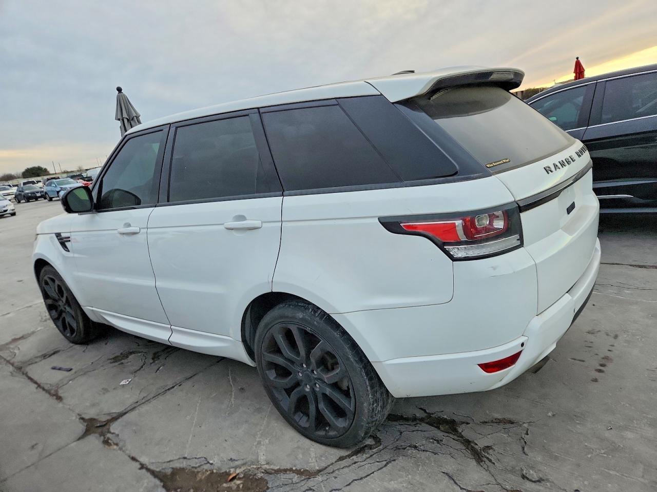 2014 LAND ROVER RANGE ROVER SPORT HSE photo 3