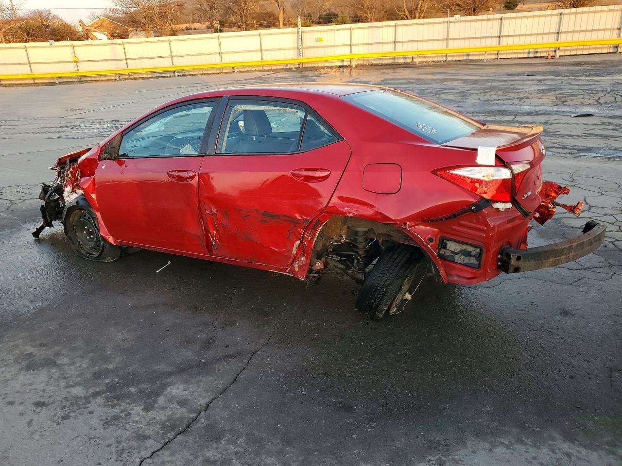 2014 TOYOTA COROLLA L photo 2
