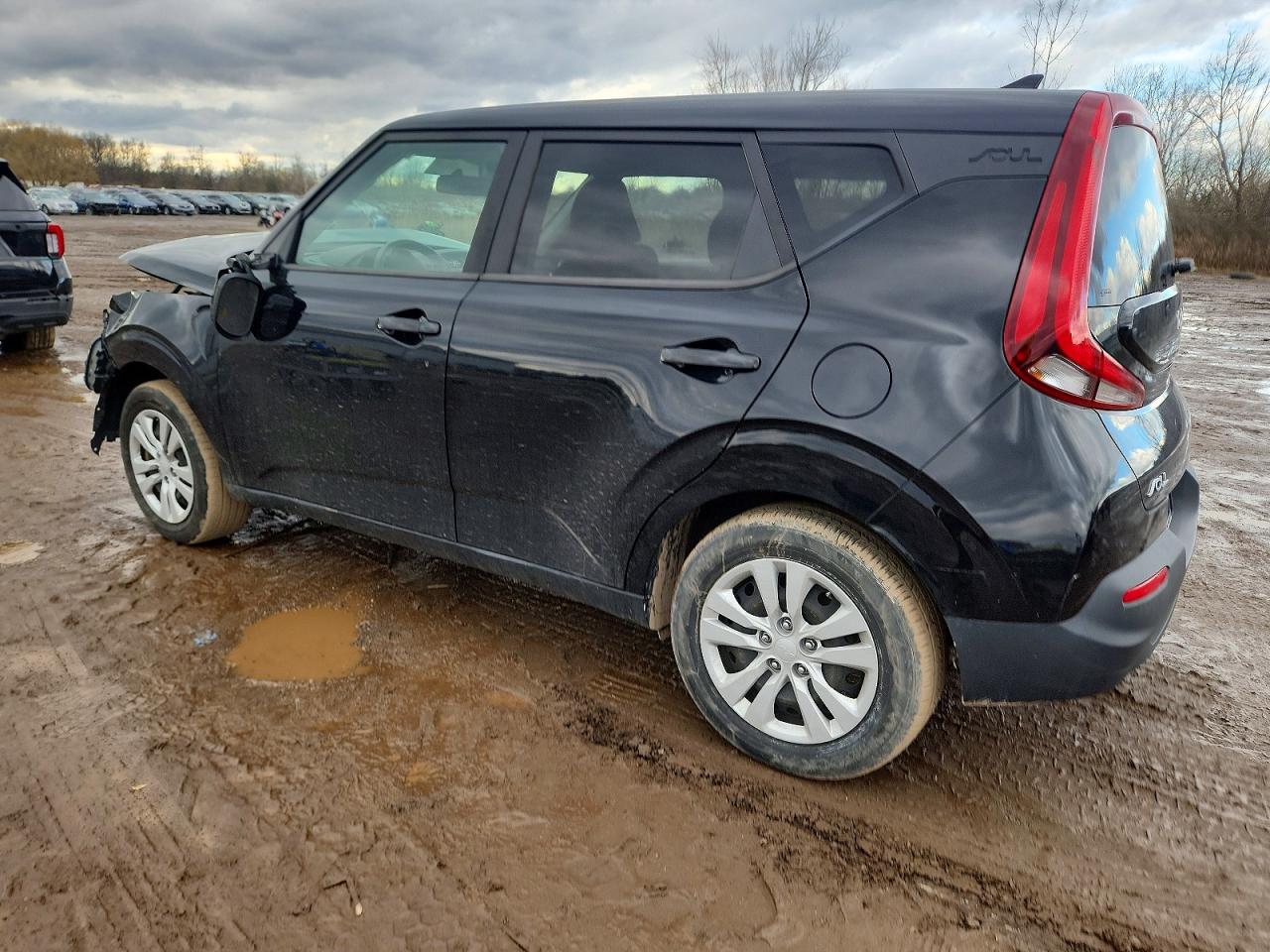2022 KIA SOUL LX photo 2