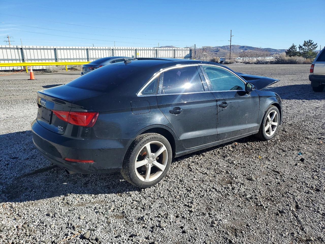 2015 AUDI A3 PREMIUM photo 3