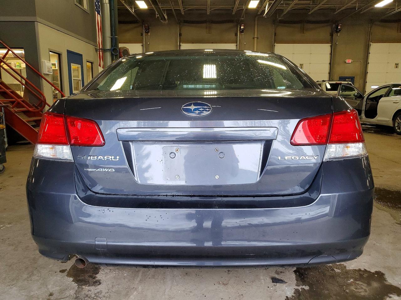 2011 SUBARU LEGACY 2.5I photo 6