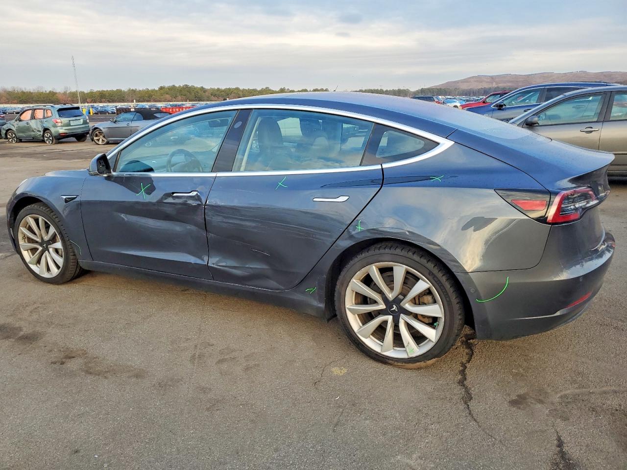 2018 TESLA MODEL 3 photo 2
