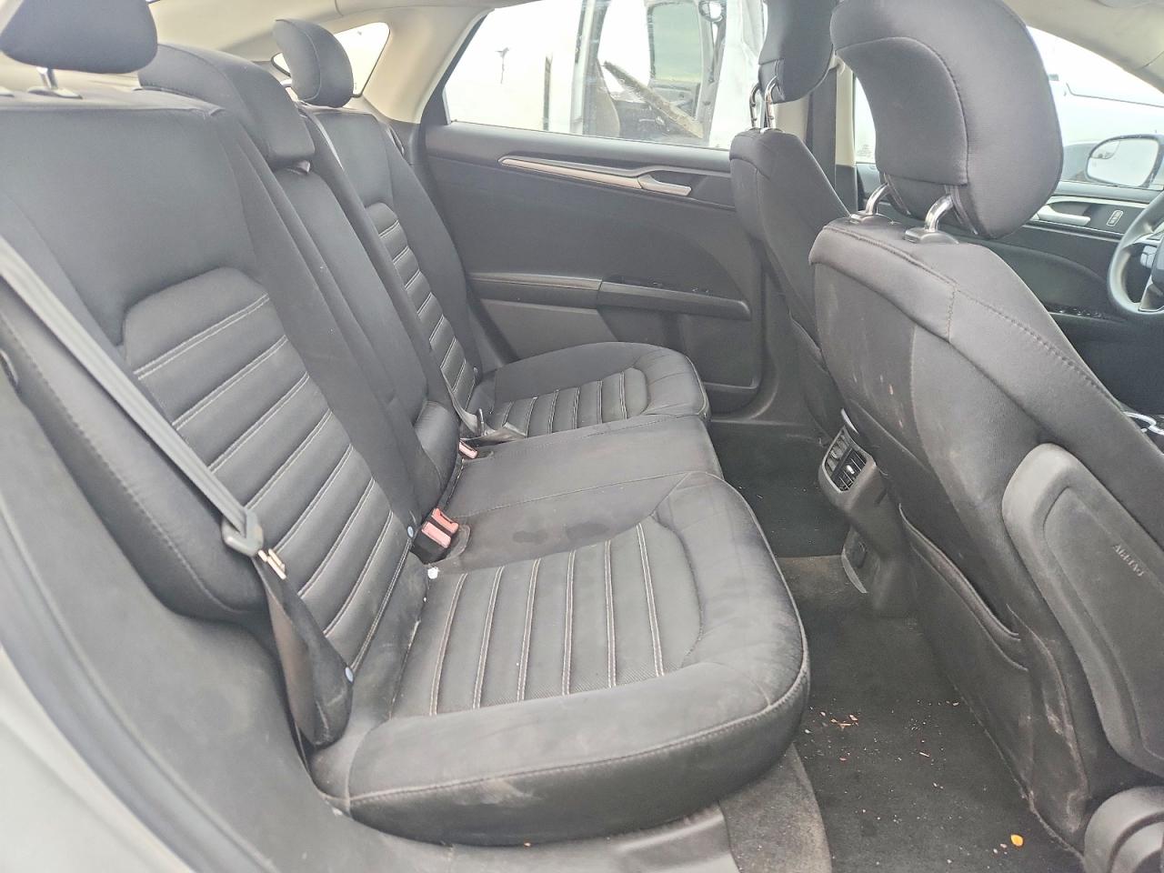 2014 FORD FUSION SE photo 10